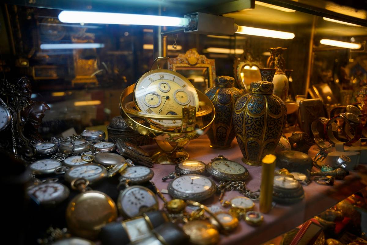 What Makes an Antique Valuable: 7 Proven Tips to Avoid Painful Mistakes